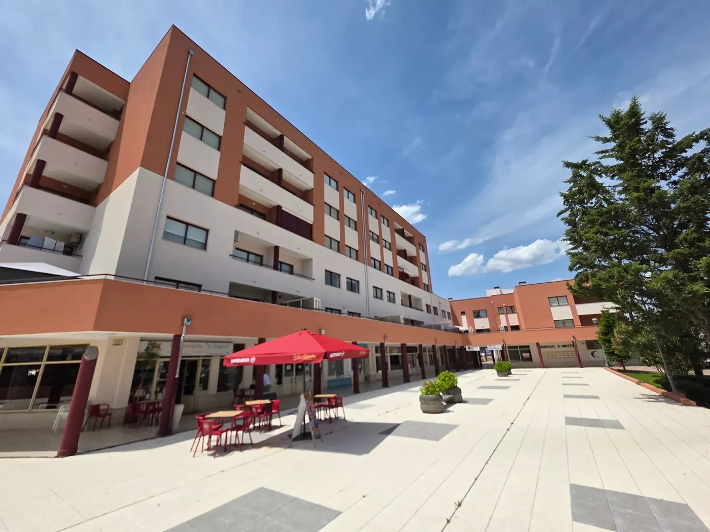Conjunto edificado após reabilitação