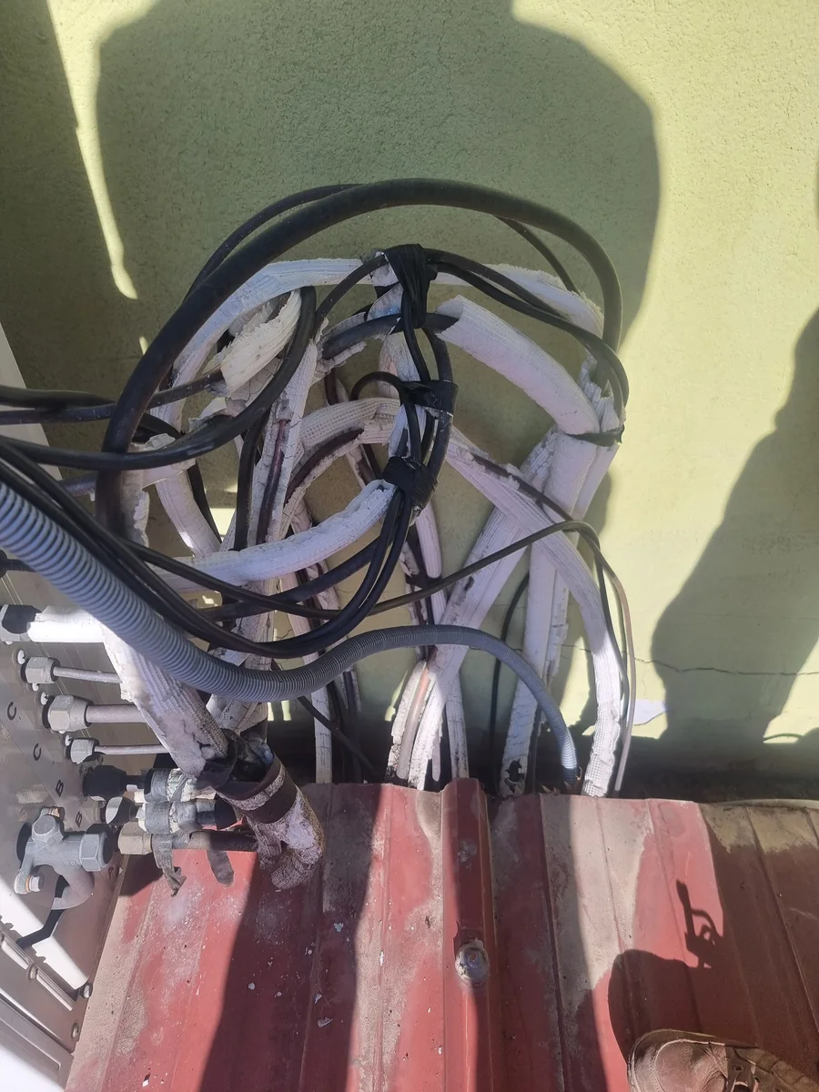 Tubagens de ar condicionado com isolamento exterior degradado
